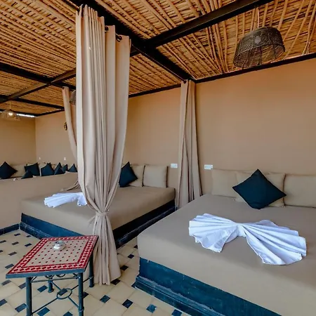 Riad Amina-2
