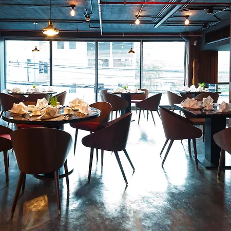 Rakyim Siam - Sukhumvit 15-3