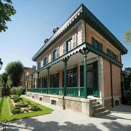 Exceptionnel Chalet Napoléonien avec piscine-2
