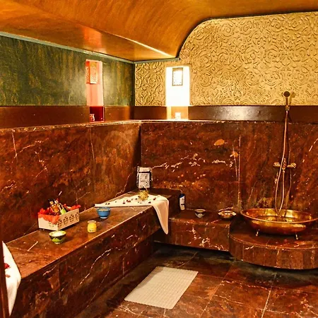 Boutique Hotel La Renaissance - Adults Only-3