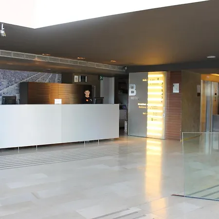 B Hotel-2