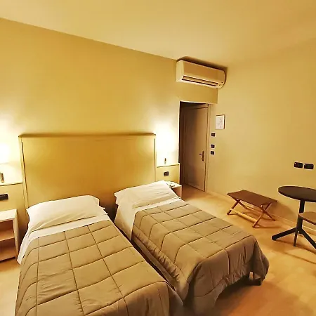 Hotel Corallo Rimini-2