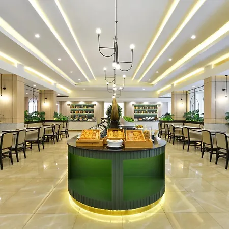 Twin Towers Hotel-2