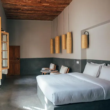 Riad No37-2