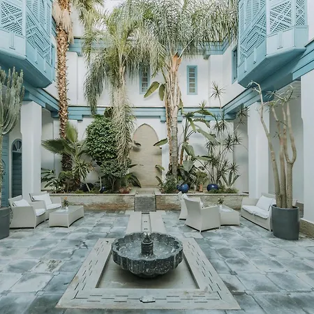 Riad Le Perroquet Bleu Suites&Spa-2