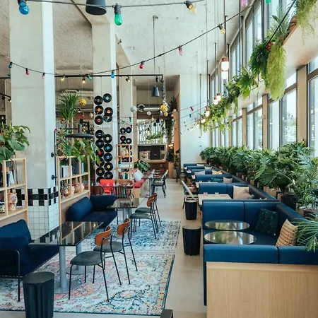 JOST Hotel Montpellier Centre St Roch-2