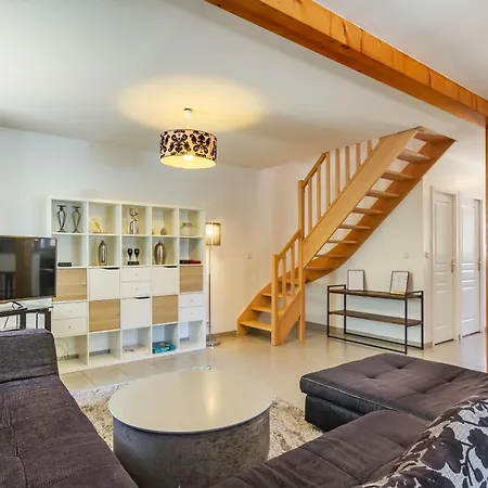 Le Clos Vallis-2