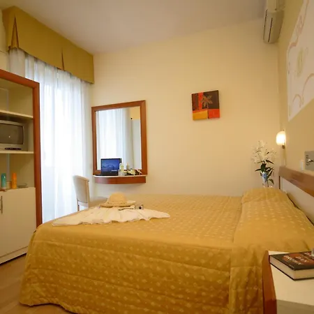 Hotel Aristeo Rimini Fronte Mare-2
