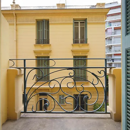 Hotel Gounod Fully Renovated-3