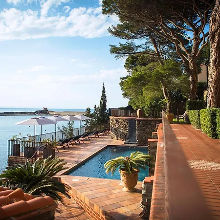 Le Relais Des Trois Mas-3