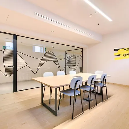 Livensa Living Studios Valencia Viveros-2