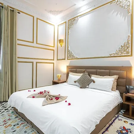 Yanis Guest House-3