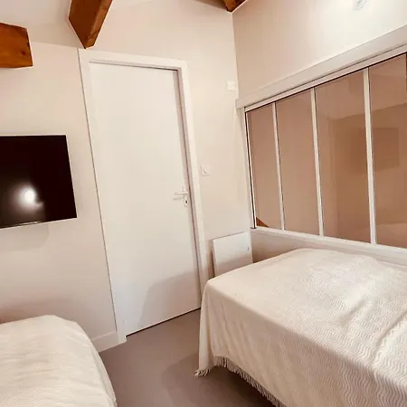 Maison forêt et piscine, les Mas de Vertmarines-2