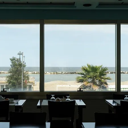 Hotel Mondial-3