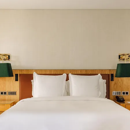 Four Seasons Hotel Ritz Lisbon-2