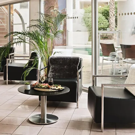 Holiday Inn Toulon City Centre By Ihg-2