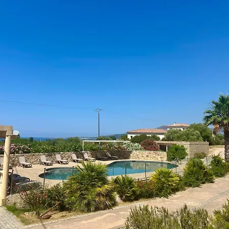 Manureva Calvi-3