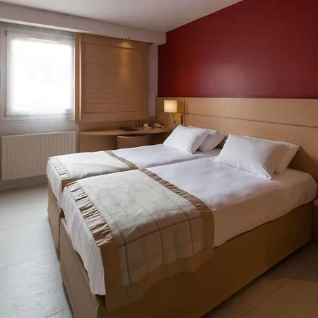 Best Western Plus Le Lavarin-2