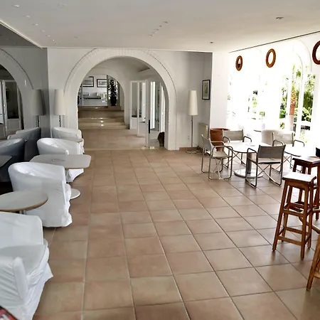 Auberge De La Calanque-2