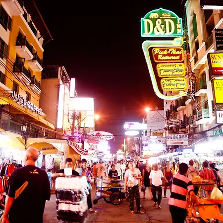 D&D Inn Khaosan-2