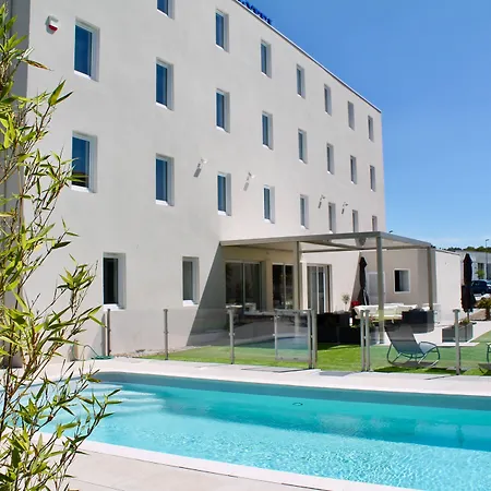 Brit Hotel Martigues Nord-3
