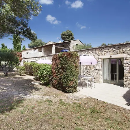 Résidence Prestige Odalys La Bastide des Chênes-3