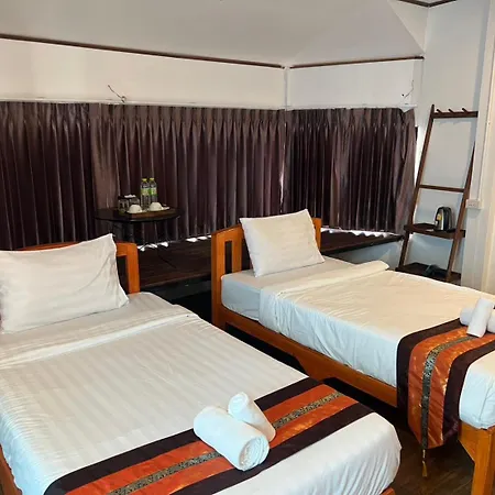 Baan Khlong Mae Kha Hotel-3