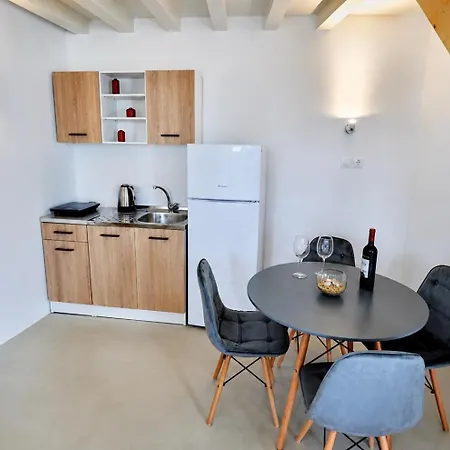 Crystal Suites-2