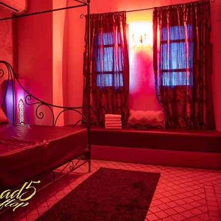 Hôtel Riad 5 Studio Cap Libertin Village Naturiste-2