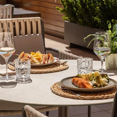 Melia Madrid Serrano-2