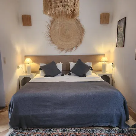 Riad Amira-2