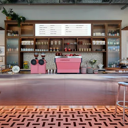 The Social Hub Barcelona Poblenou-2