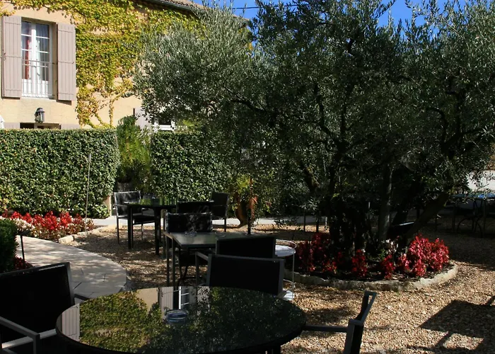 Hotel Mas Des Carassins à Saint-Rémy-de-Provence