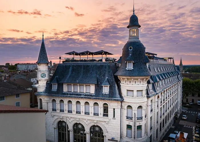 HÔTEL&SPA Panorama 360 Mâcon