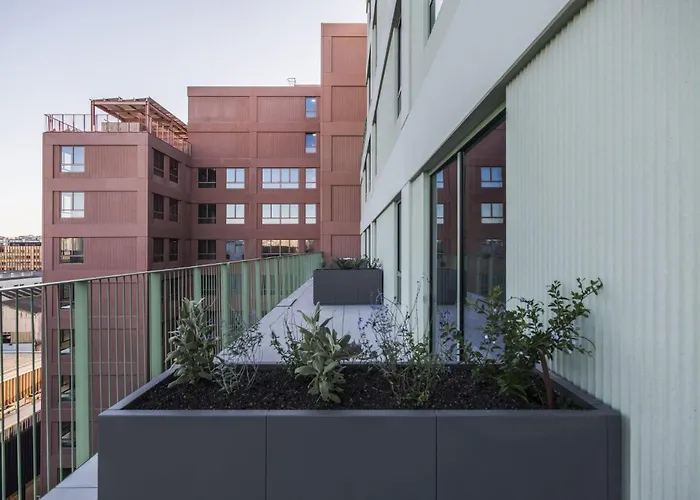 Aparto Cristobal De Moura Hall Of Residence - Only For Students In Barcelone
