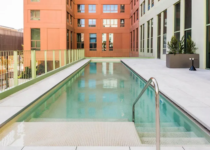 Aparto Cristobal De Moura Hall Of Residence - Only For Students In Barcelone
