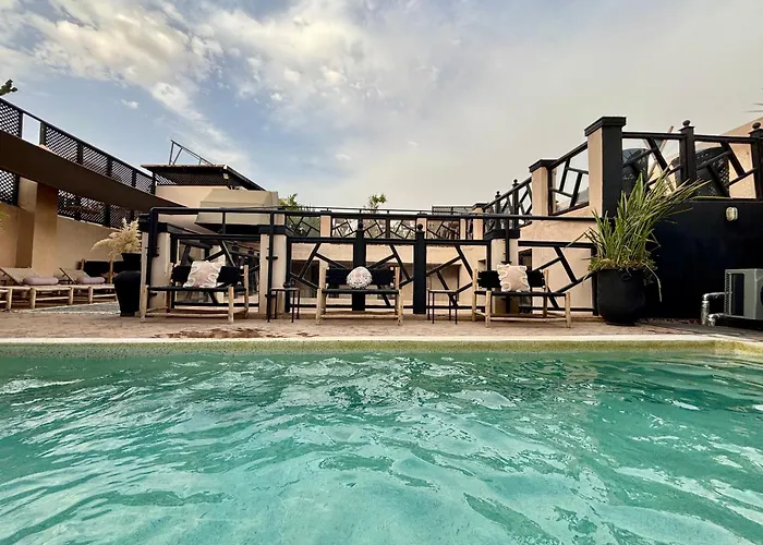 Riad Basidi piscine chauffée sur le toit de la médina Marrakesh