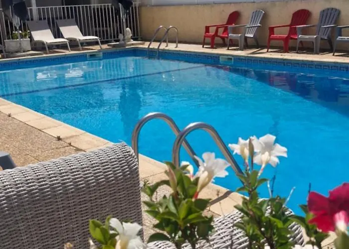 Rev'Hotel Vias