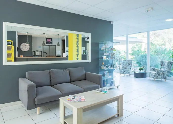 Zenitude Hôtel-Résidences La Tour de Mare Fréjus