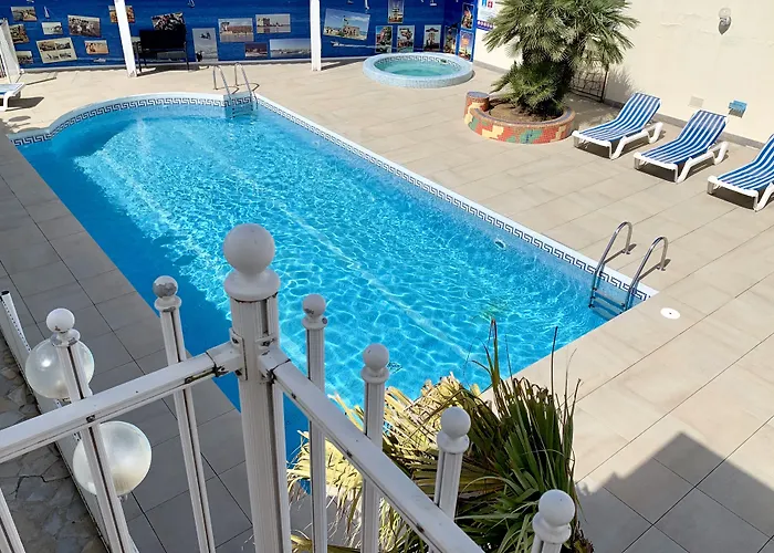 Amerique Hotel Palavas - Piscine - Plage