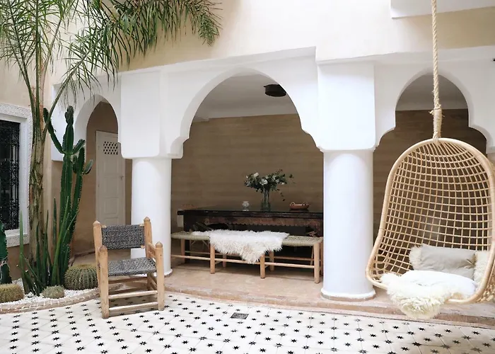 Riad Shiraz Private House Pool & Hammam Marrakesh